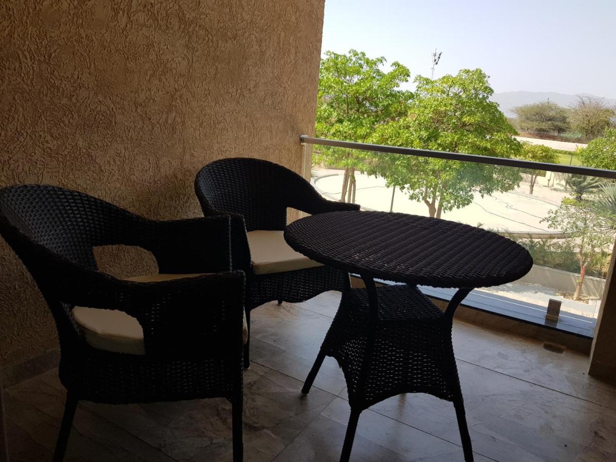 Hotel Club Heaven Palanpur Esterno foto